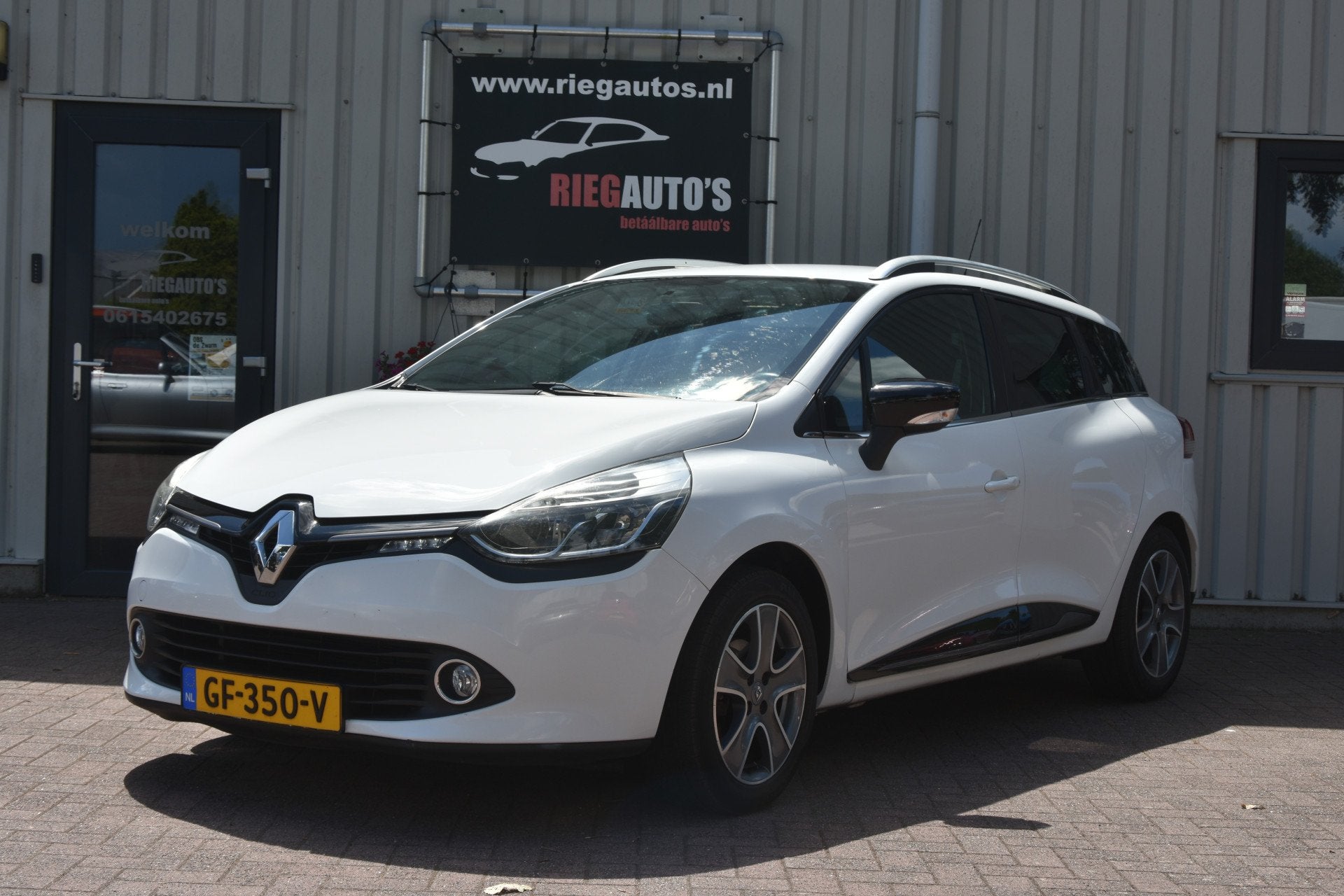 Renault Clio Estate 0.9 TCe Night&Day. Origineel Nederlands!, Auto's, Voorwielaandrijving, Wit, Origineel Nederlands, Handgeschakeld