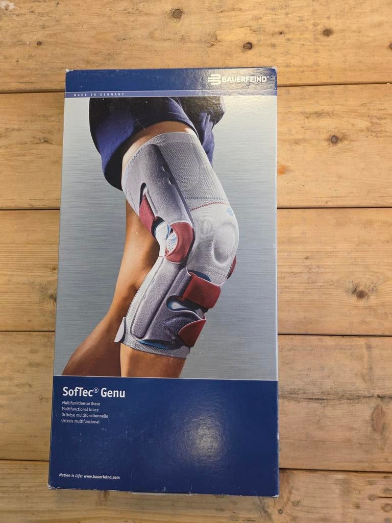 Kniebrace Bauerfeind SofTec Genu rechts maat 4 (nieuw!), Ophalen, Nieuw
