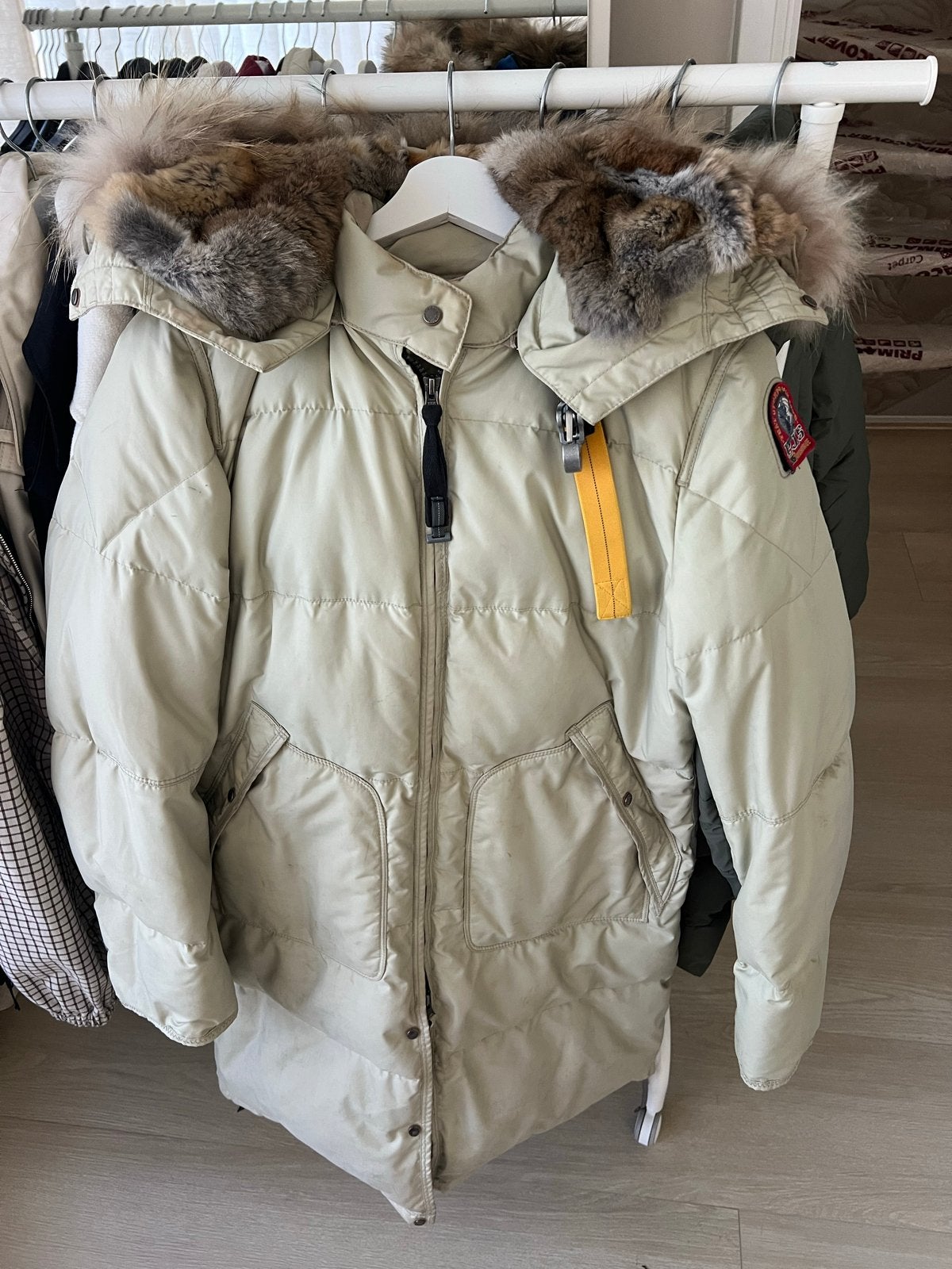Parajumpers Masterpiece Series donsjas met bontkraag, Kleding | Dames, Jassen | Winter, Ophalen of Verzenden, Gedragen, Maat 38/40 (M)