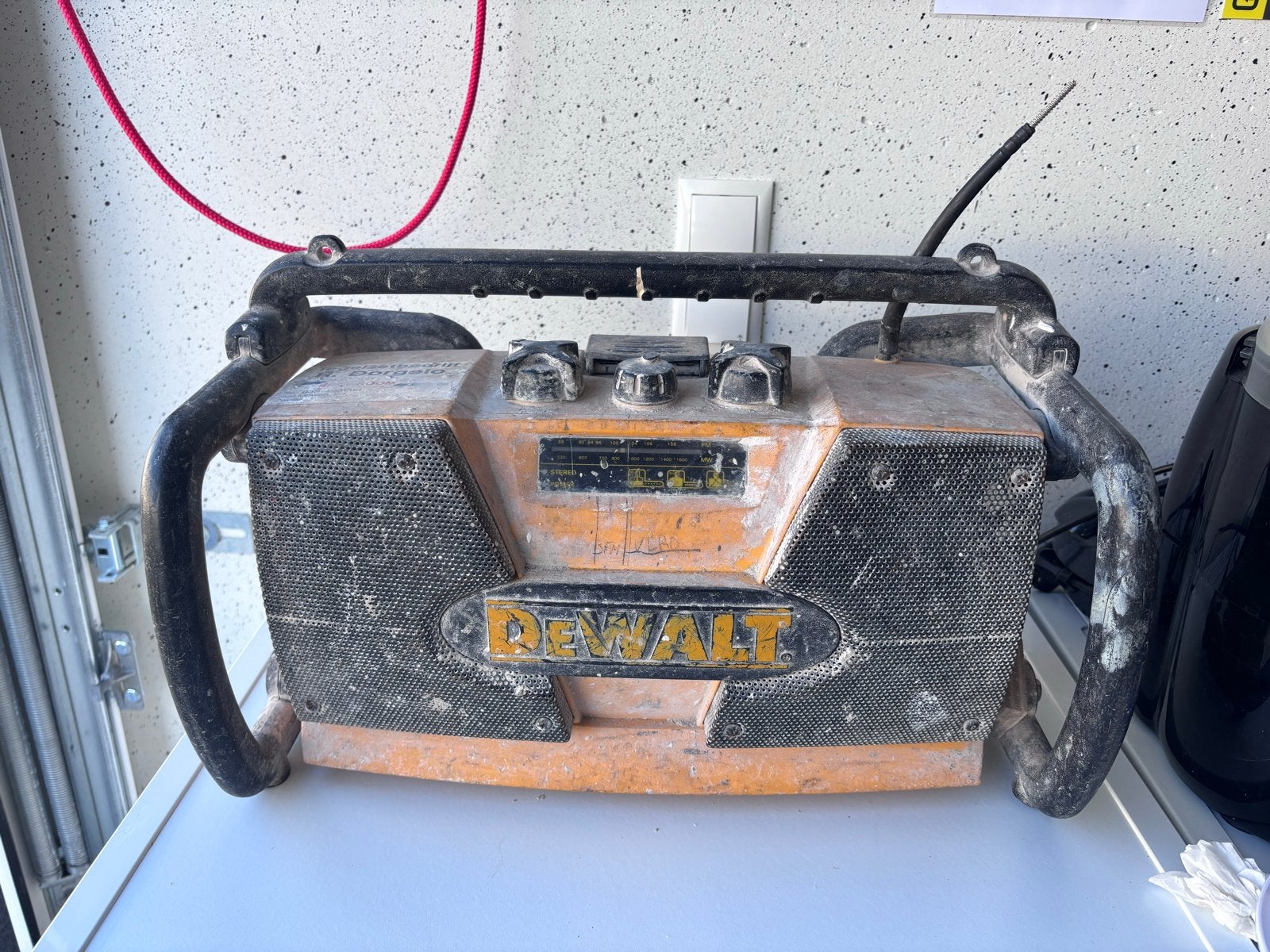 Goedwerkende DeWalt bouwradio, Ophalen of Verzenden, Zo goed als nieuw, Bouwradio