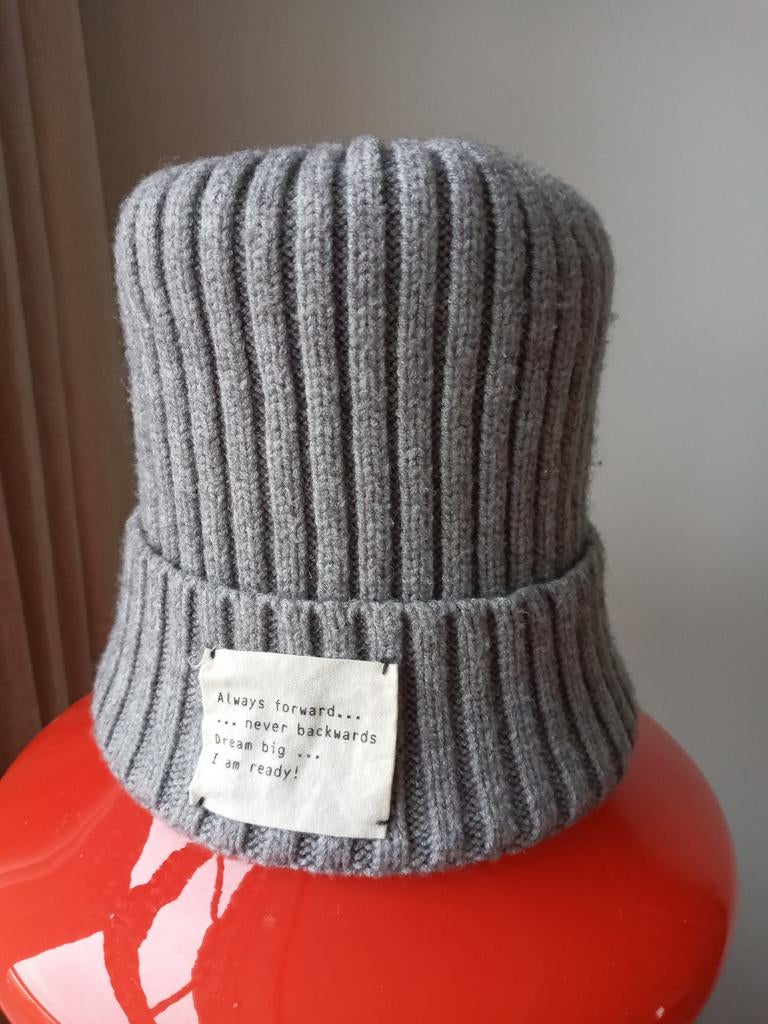 M nieuw muts grijs tekst always forward dream big I am ready, Zara, Maat 48/50 (M), Nieuw, Ophalen of Verzenden