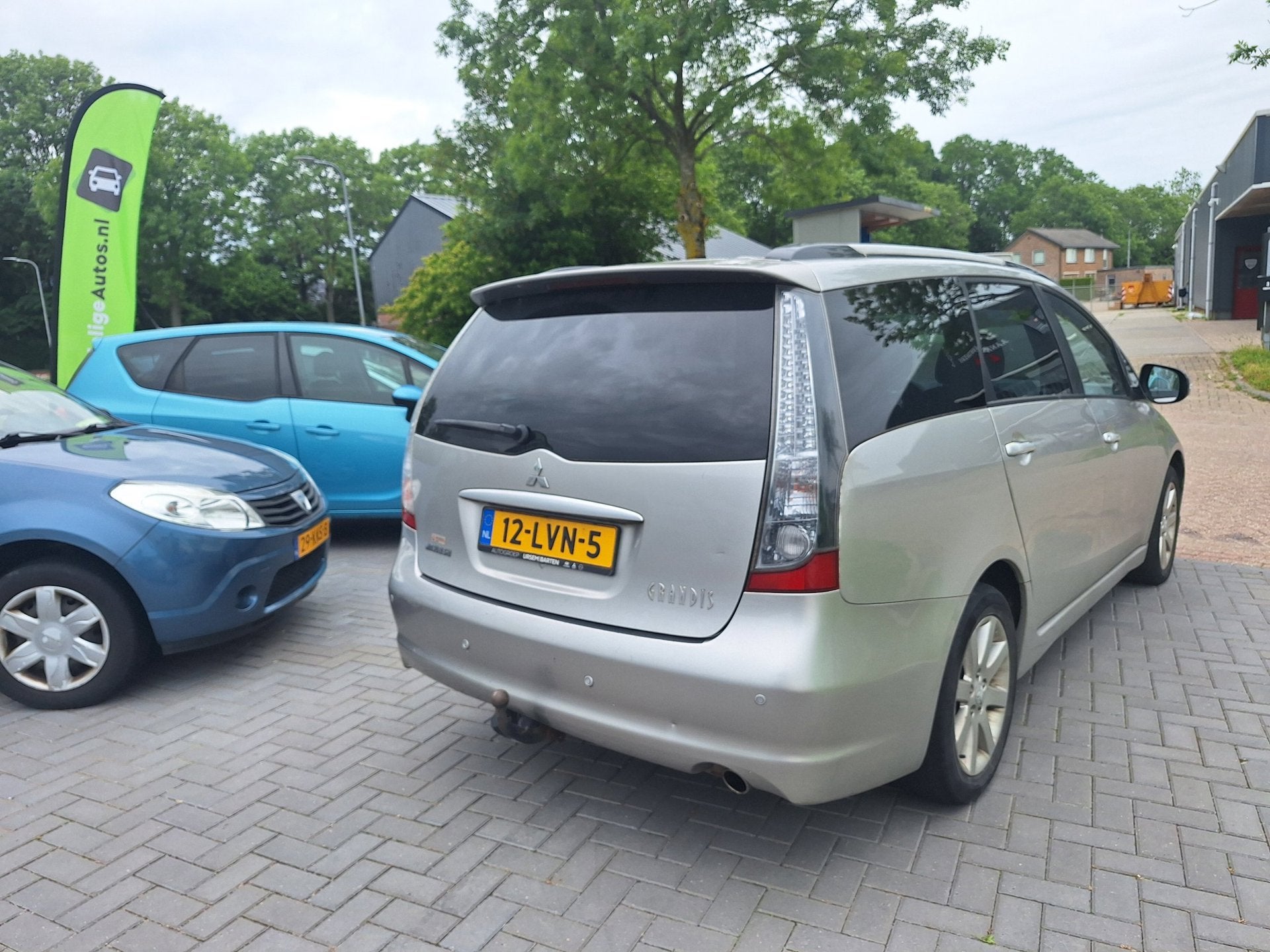 Mitsubishi Grandis