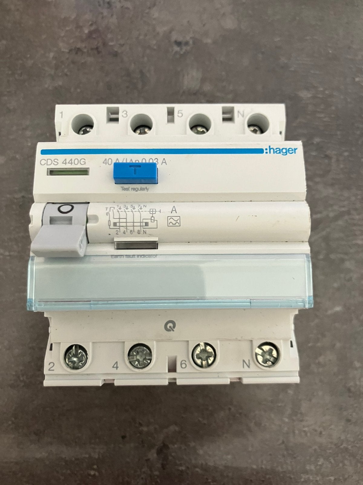 Hager aardlekschakelaar 4-polig, 30mA, 40A CDS440G, Ophalen of Verzenden, Zo goed als nieuw