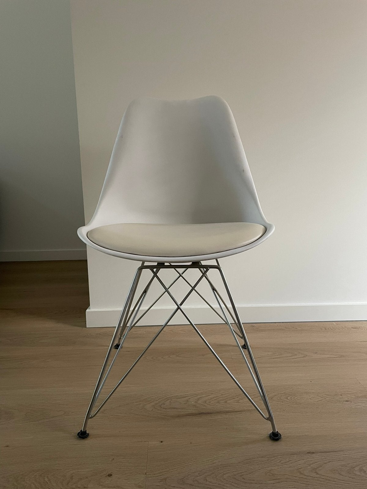 6 eettafel witte stoelen, Ophalen, Kunststof, Gebruikt, Wit