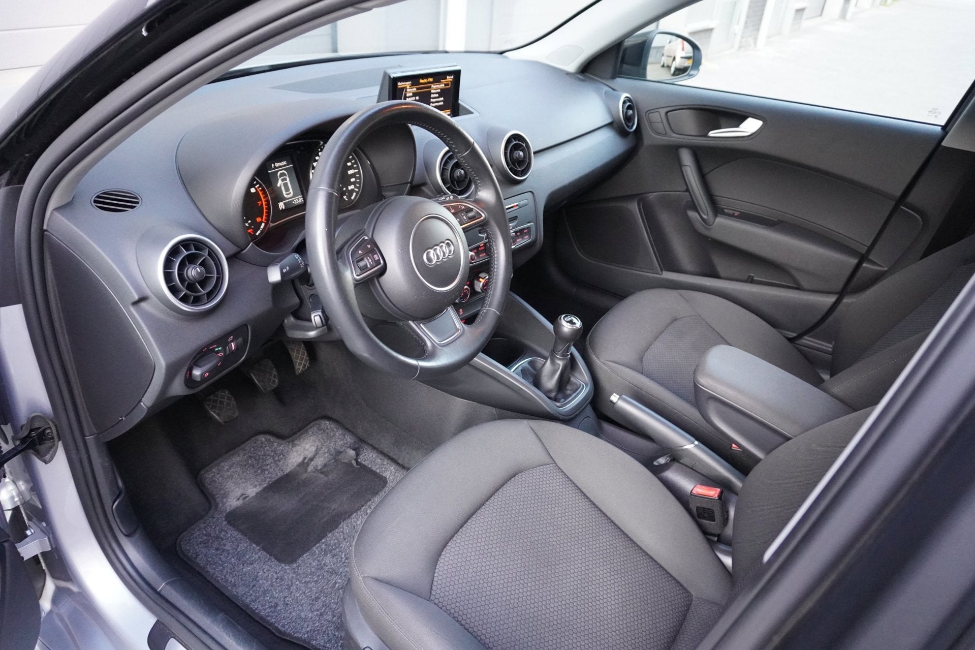 Audi A1 Sportback 1.0 TFSI Sport Pro Line S, Auto's, Voorwielaandrijving, Stof, 95 pk, 4 stoelen