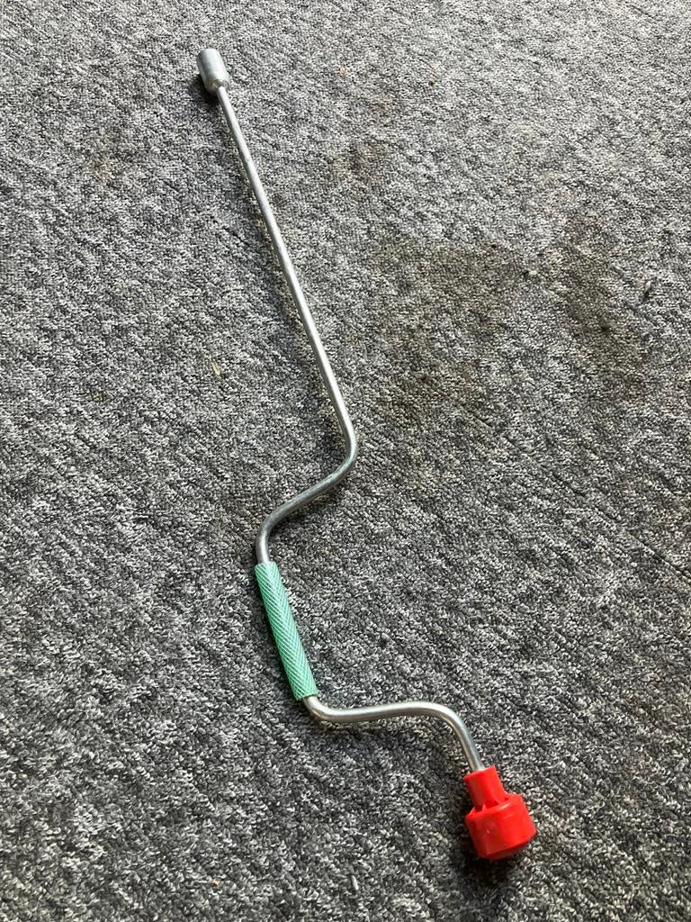 Metalen zwengel met groen handvat en rode dop, Caravans en Kamperen, Caravan accessoires, Ophalen, Nieuw