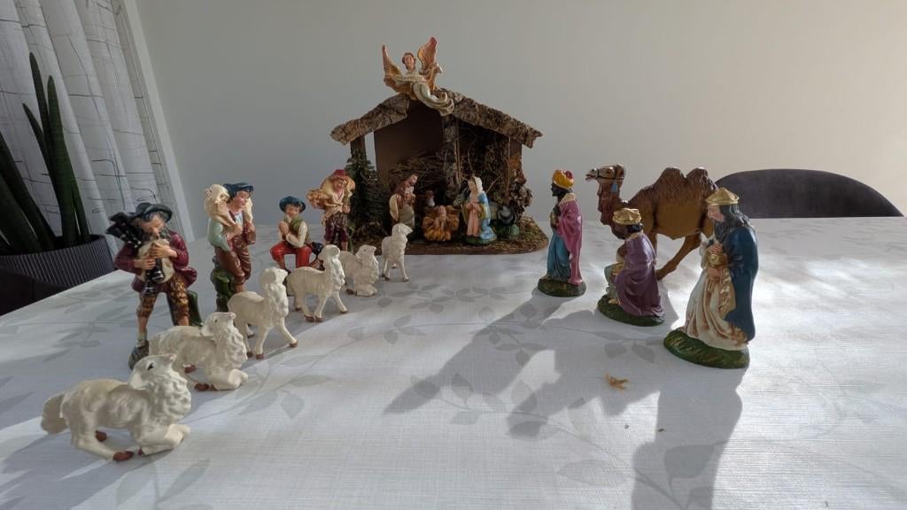 kerststal Jozef Maria Jezus os ezel engel Melchior koningen, Ophalen of Verzenden, Zo goed als nieuw