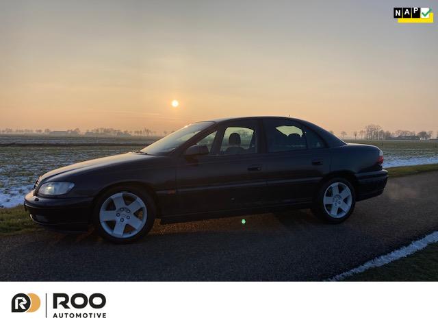 Opel Omega 2.5i V6 Sport 1e eigenaar, zeer goede conditie,NA, Auto's, Opel, Omega, Achterwielaandrijving, 1595 kg, 2498 cc