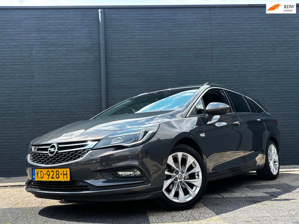 Opel Astra Sports Tourer Innovation | Trekhaak | Stoelverwar, Voorwielaandrijving, Gebruikt, Euro 6, 1178 kg