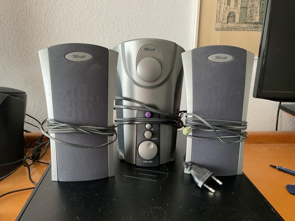 Trust 2.1 Luidsprekerset met Subwoofer, Computers en Software, Pc speakers, Ophalen, Zo goed als nieuw, Audiokanaal 2.1