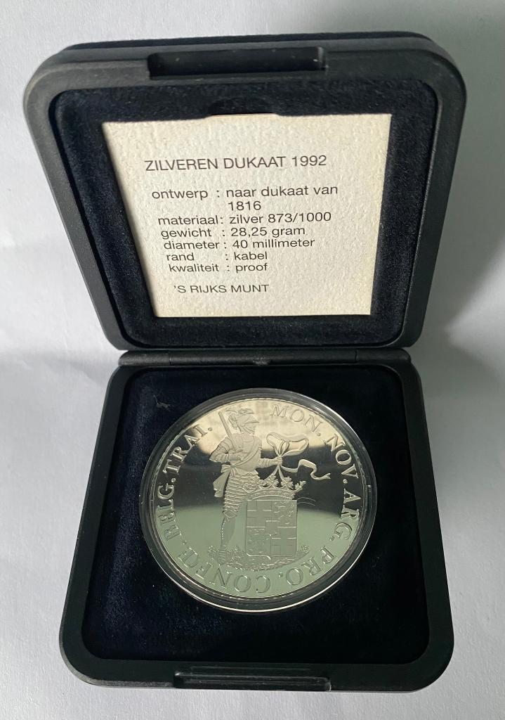 Zilveren Dukaat 1992 naar dukaat van 1816, Ophalen of Verzenden, Zilver