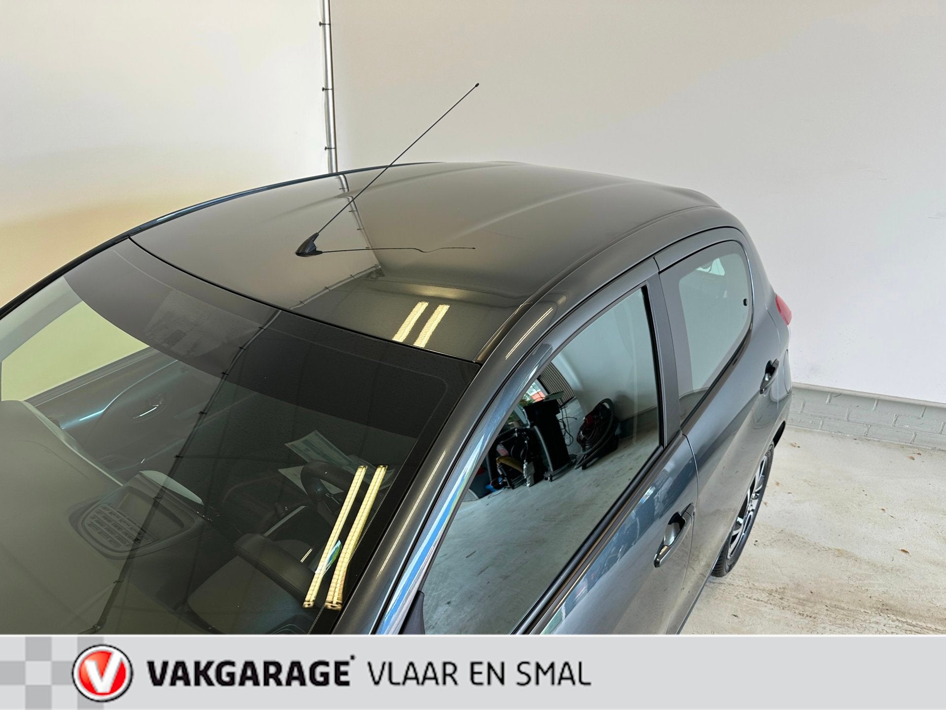 Peugeot 108 1.0 VTi Allure 17.000KM-Automaat-5 deurs-Camera-, Auto's, Euro 5, Stof, Gebruikt, 4 stoelen