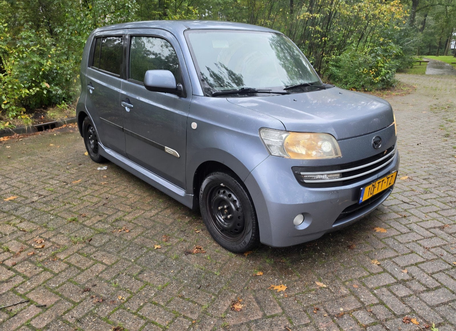 Daihatsu Materia 1.3 2007 Grijs, Auto's, Voorwielaandrijving, 15 km/l, 40 €/maand, 4 cilinders