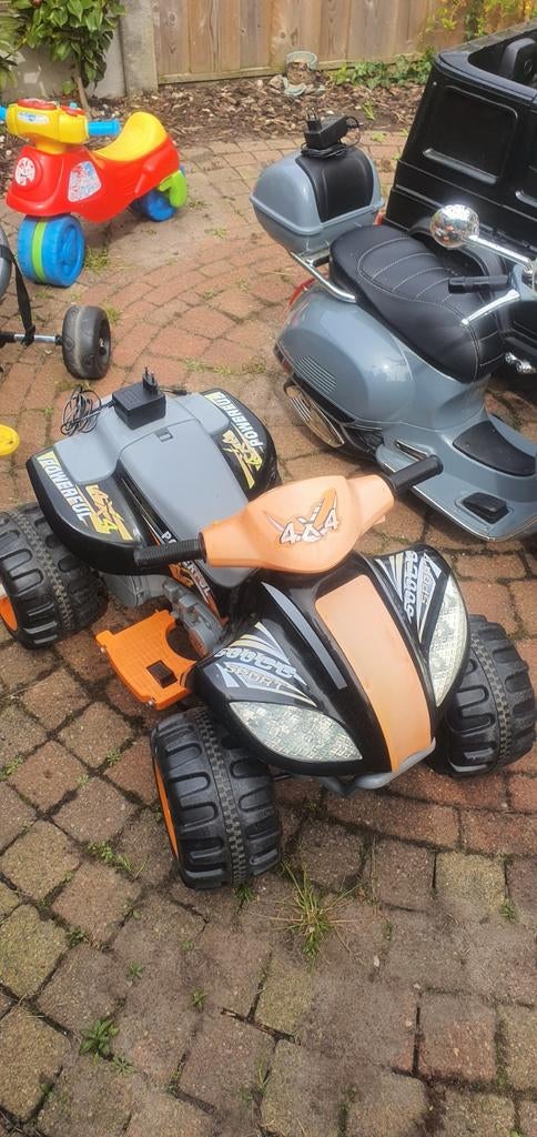 Elektrische kinderquad - accu moet worden vervangen, Ophalen, Gebruikt
