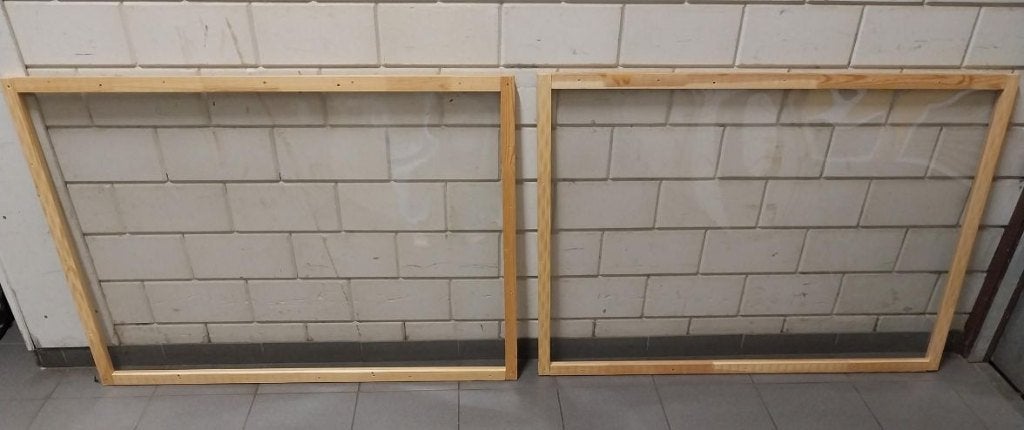 Houten Frame /Geraamte met Plexiglas 2 x (125 x 87 cm) ZGAN, Ophalen, Gevelraam of Ruit, 80 tot 120 cm, 120 tot 160 cm