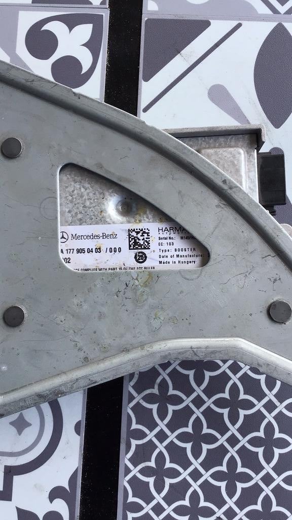 A177 905 04 03 versterker Mercedes A W177, Ophalen