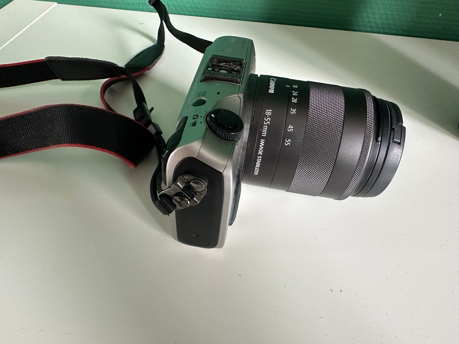 Canon EOS M met 18-55mm en Sigma 17-70mm lens, Audio, Tv en Foto, Gebruikt, Canon, Beeldstabilisatie, Ophalen of Verzenden