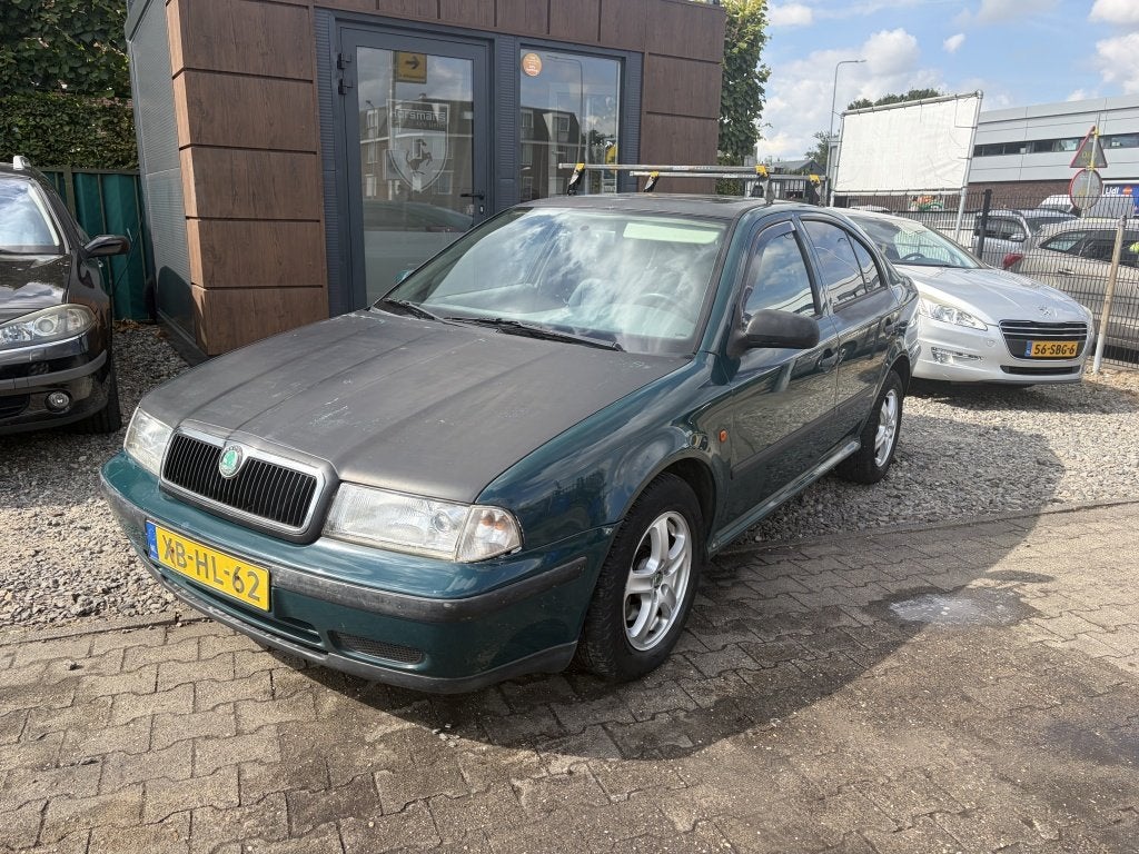 Skoda Octavia gereserveerd (bj 1998), 125 pk, Origineel Nederlands, Bedrijf, 1781 cc