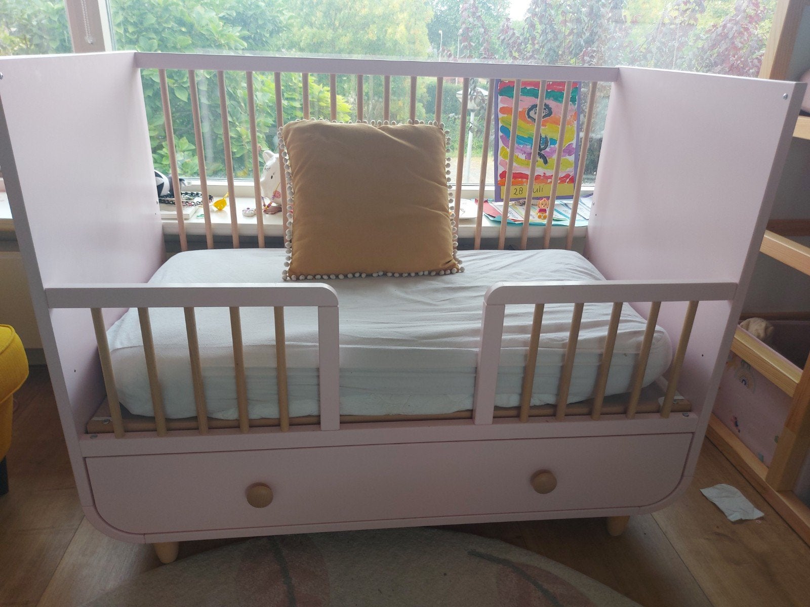 ikea kinderbedje myllra roze 60120, Kinderen en Baby's, Ophalen, Gebruikt, Minder dan 140 cm, Minder dan 70 cm