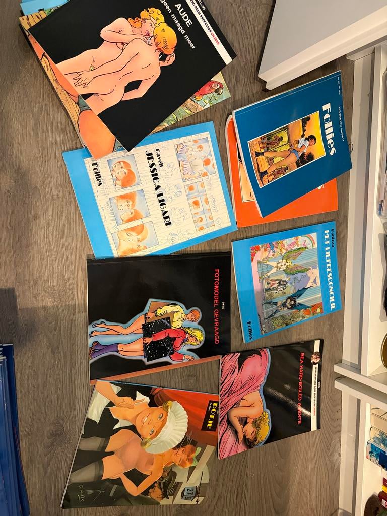 12 Follies stripboeken + 2 specials, Meerdere stripboeken, Ophalen of Verzenden, Gelezen