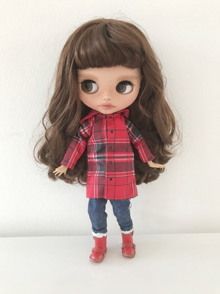 Blythe pop doll custom OOAK bruin haar, Verzamelen, Poppen, Zo goed als nieuw, Pop, Ophalen of Verzenden