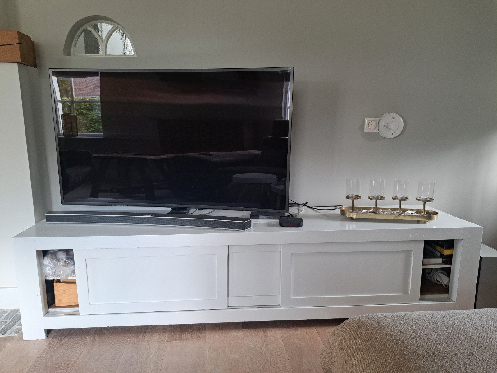 Teak TV-meubel, Ophalen, 25 tot 50 cm, 200 cm of meer, Minder dan 100 cm