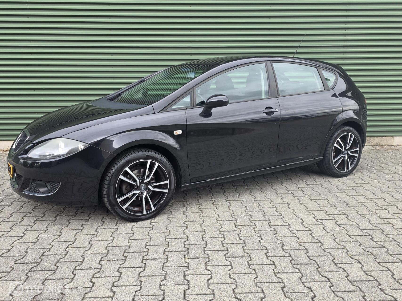 Seat Leon 1.6 Reference|Airco|Cruise|NW DB-Riem+Waterpomp, Auto's, Stof, Gebruikt, Zwart, 4 cilinders