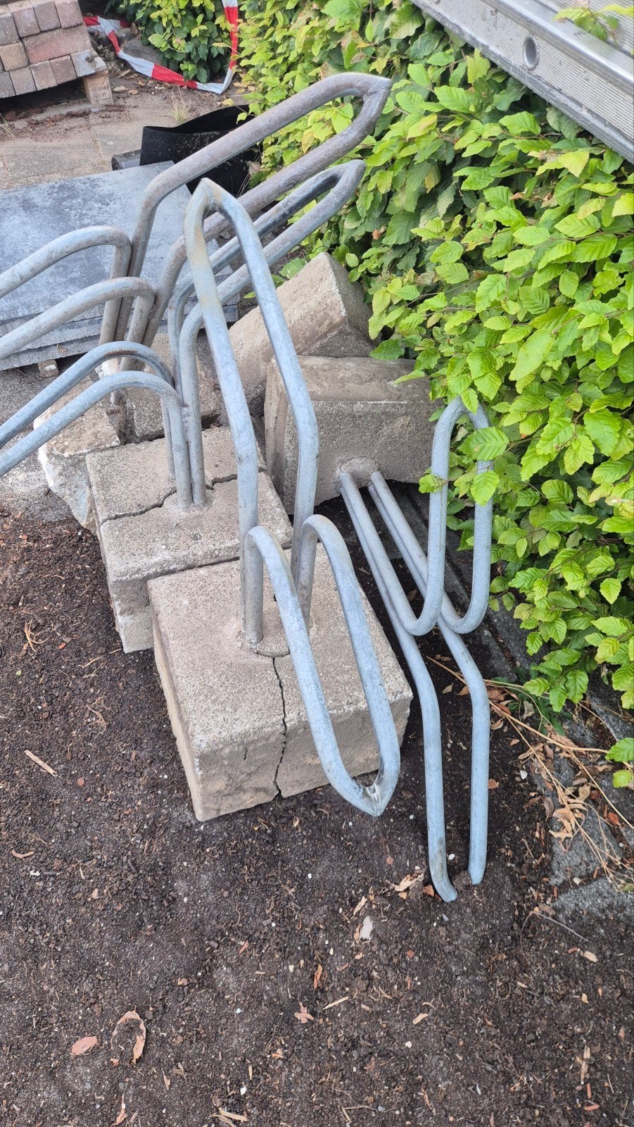 Fietsenrekken met betonvoet - 4 stuks, Fietsen en Brommers, Fietsaccessoires | Fietsenrekken, Ophalen, N, N, N