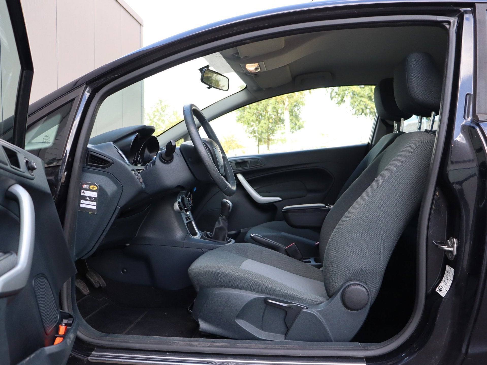 Foto 10 van Ford Fiesta 1.25 Champion airco LM *79.000km*