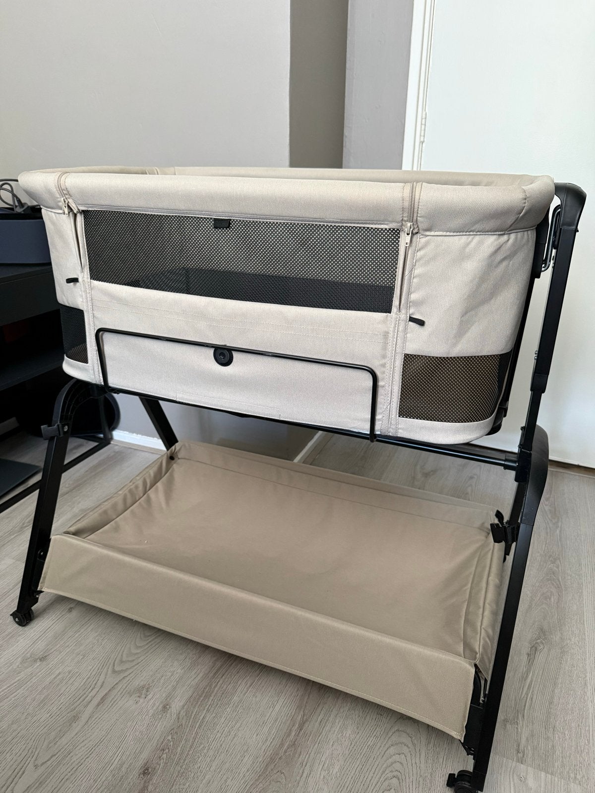 Qute Co-sleeper Q-breez Plus - Zo goed als nieuw, Ophalen, Verstelbaar, Beige, 190 cm of minder