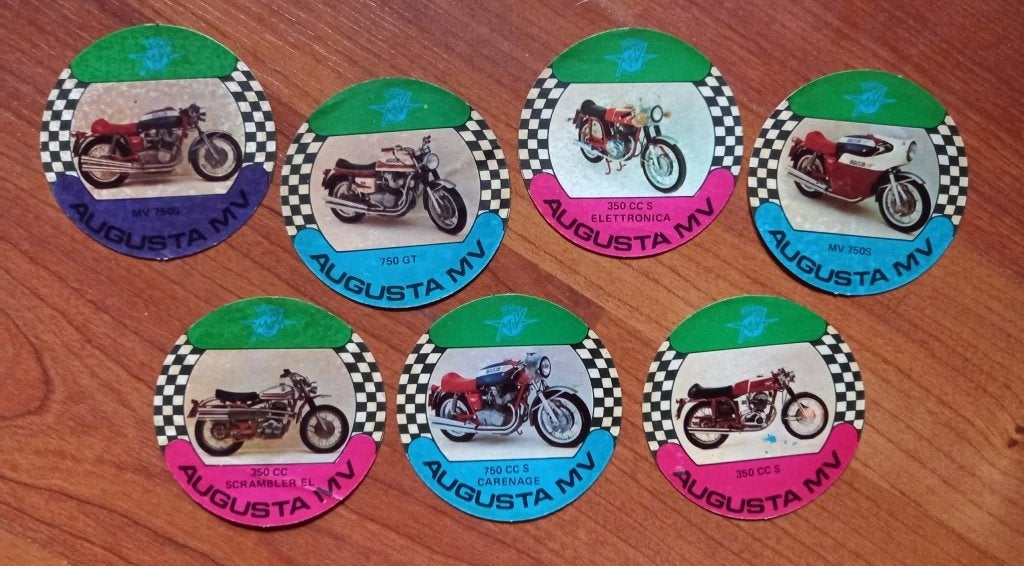 Vintage - Augusta MV (Helm)Stickers - 1960/1970, Verzamelen, Verzenden, Gebruikt, Motoren