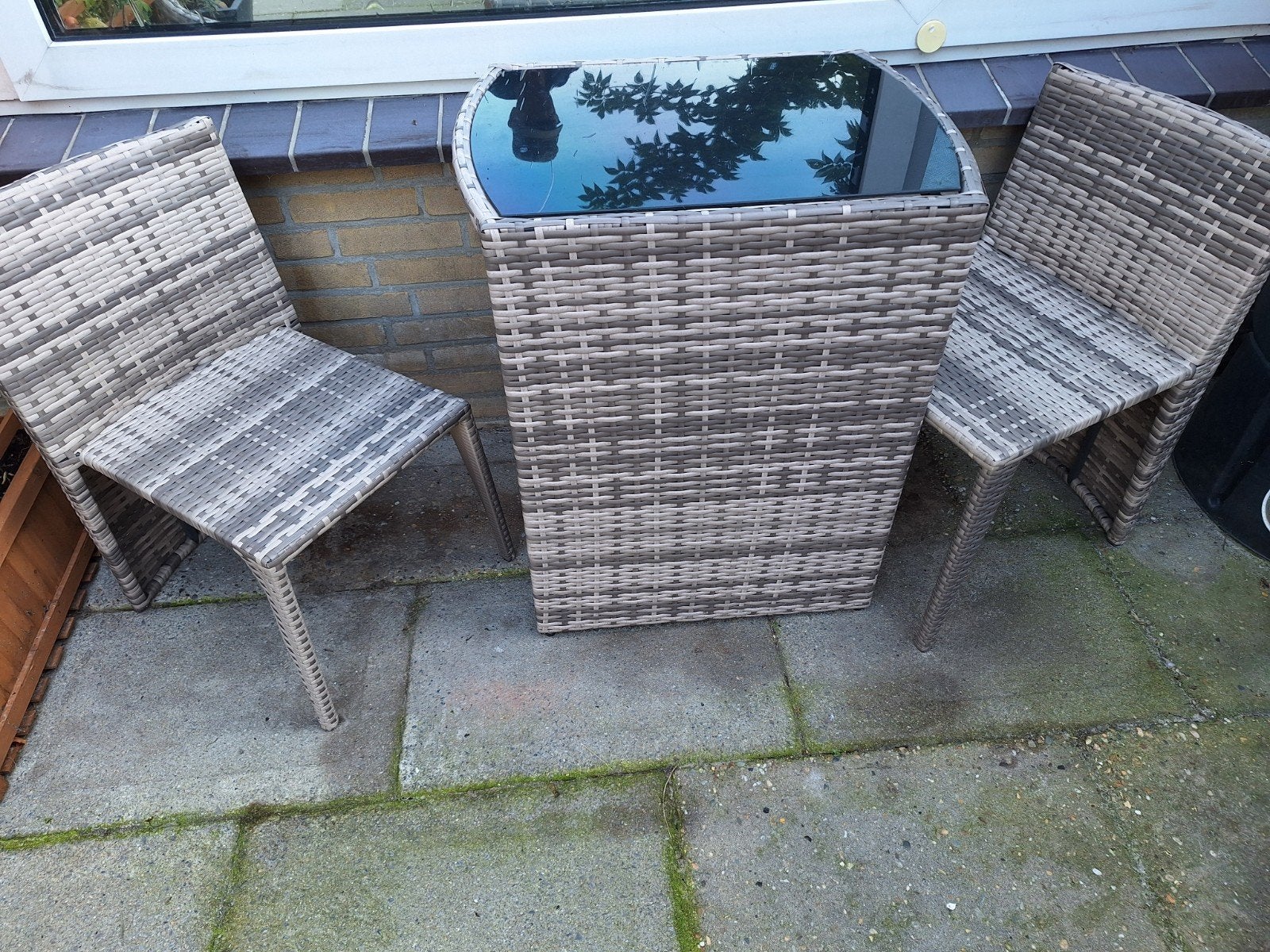 Compacte Wicker Bistroset met Glazen Tafel en Kussens, Gebruikt, Wicker, Tuinset, Eettafel