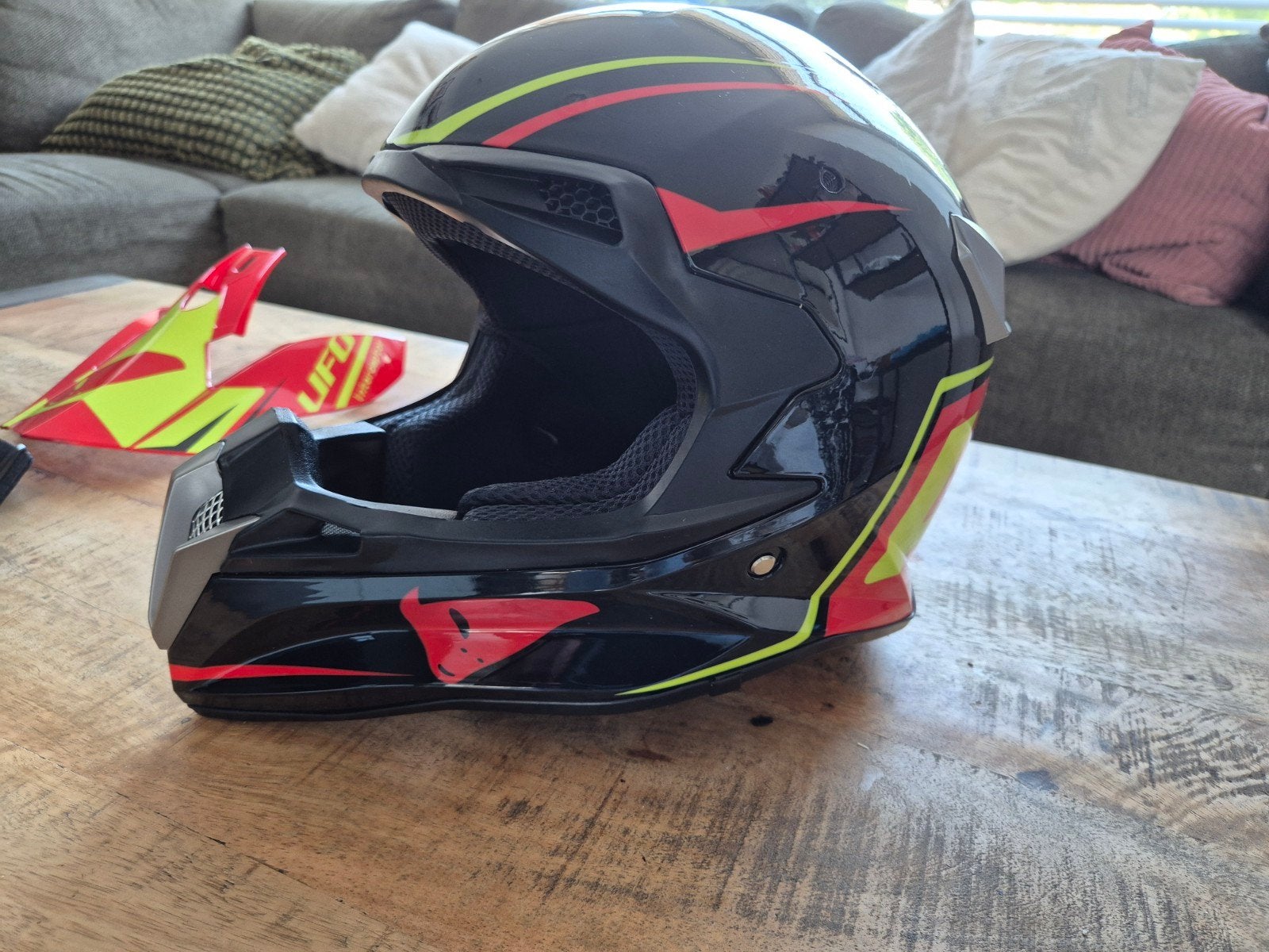 UFO Interceptor Crosshelm Maat L - Zwart/Rood/Geel, Overige merken, Offroadhelm, Dames, Ophalen of Verzenden