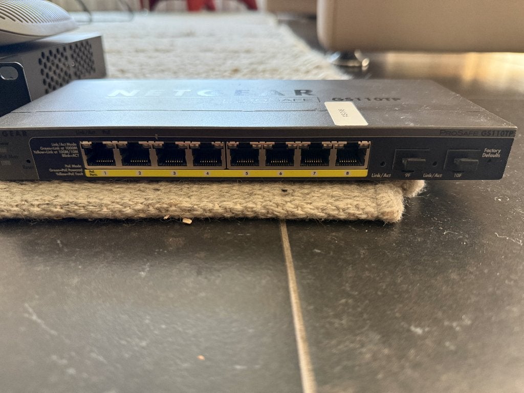 Netgear ProSAFE GS110TP – 8Port Gigabit Smart Switch met PoE, Computers en Software, Ophalen of Verzenden, Gebruikt