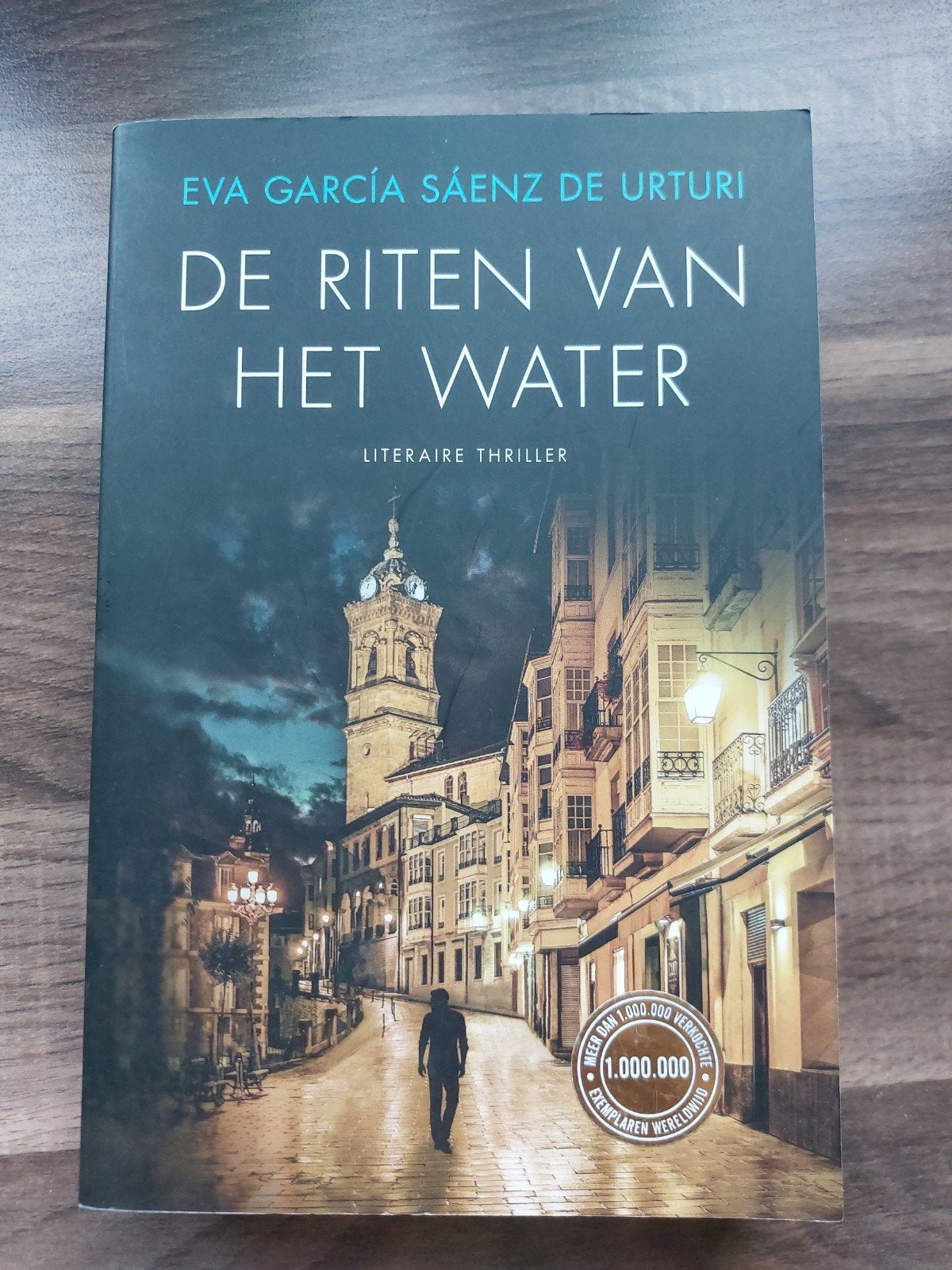 De riten van het water Eva García Sáenz de Urturi z.g.a.n., Boeken, Ophalen of Verzenden, Zo goed als nieuw