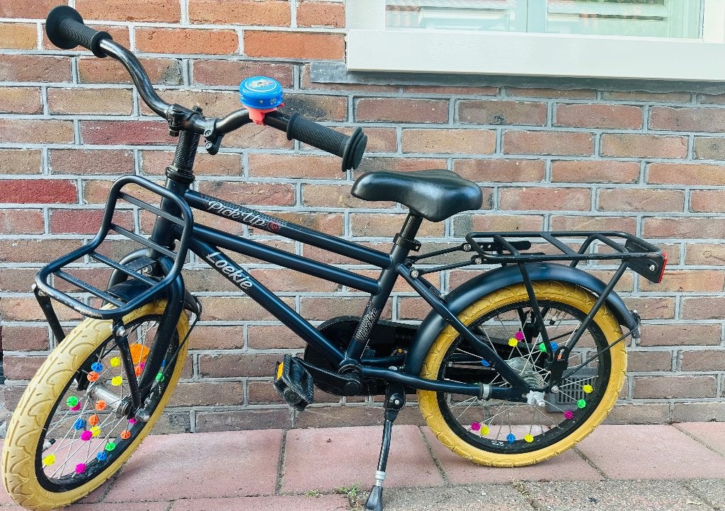 Kinderfiets Loekie Pick Up 12 inch, Ophalen, Terugtraprem, Zijwieltjes, Gebruikt