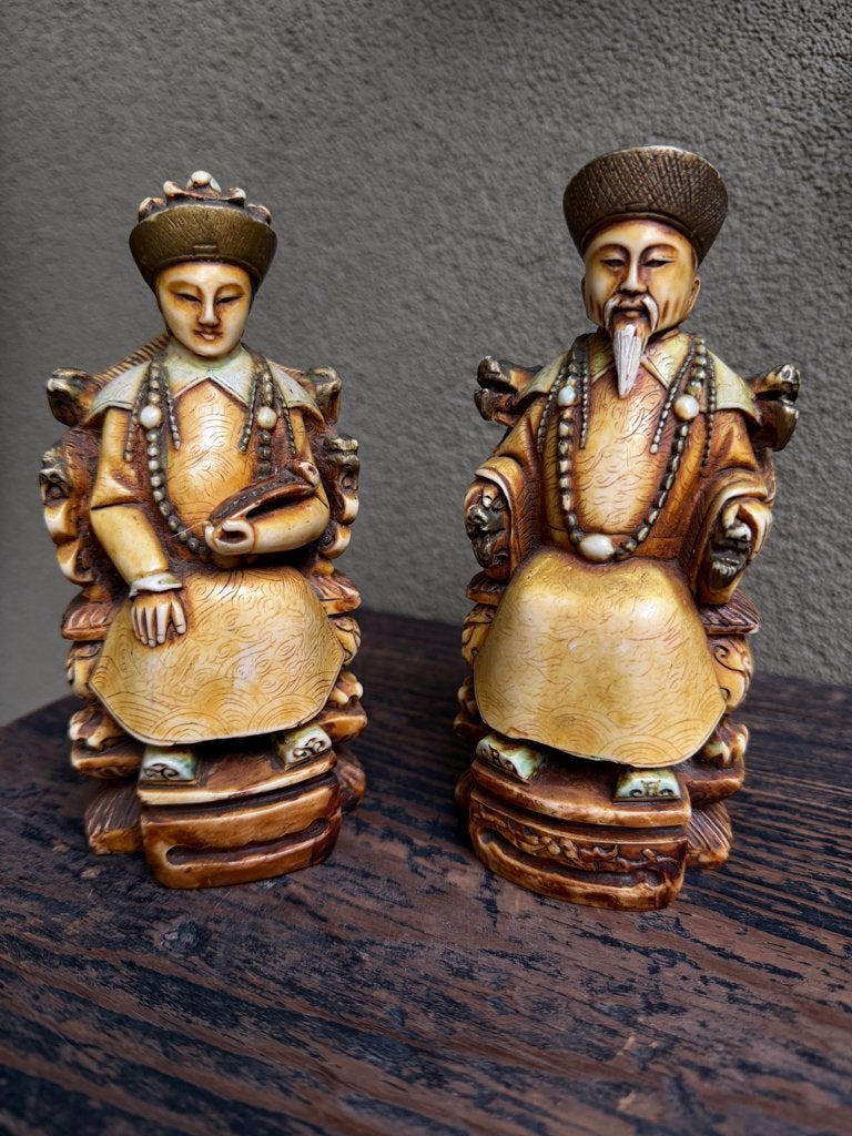 Chinese keizer keizerin resin beelden vintage chinees bruin, Ophalen of Verzenden, Zo goed als nieuw, Mens