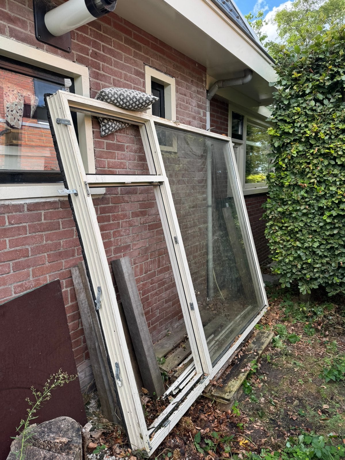 Kunststof kozijn, gratis, Doe-het-zelf en Verbouw, Kozijnen en Schuifpuien, Ophalen, Kunststof, Gebruikt, Raamkozijn