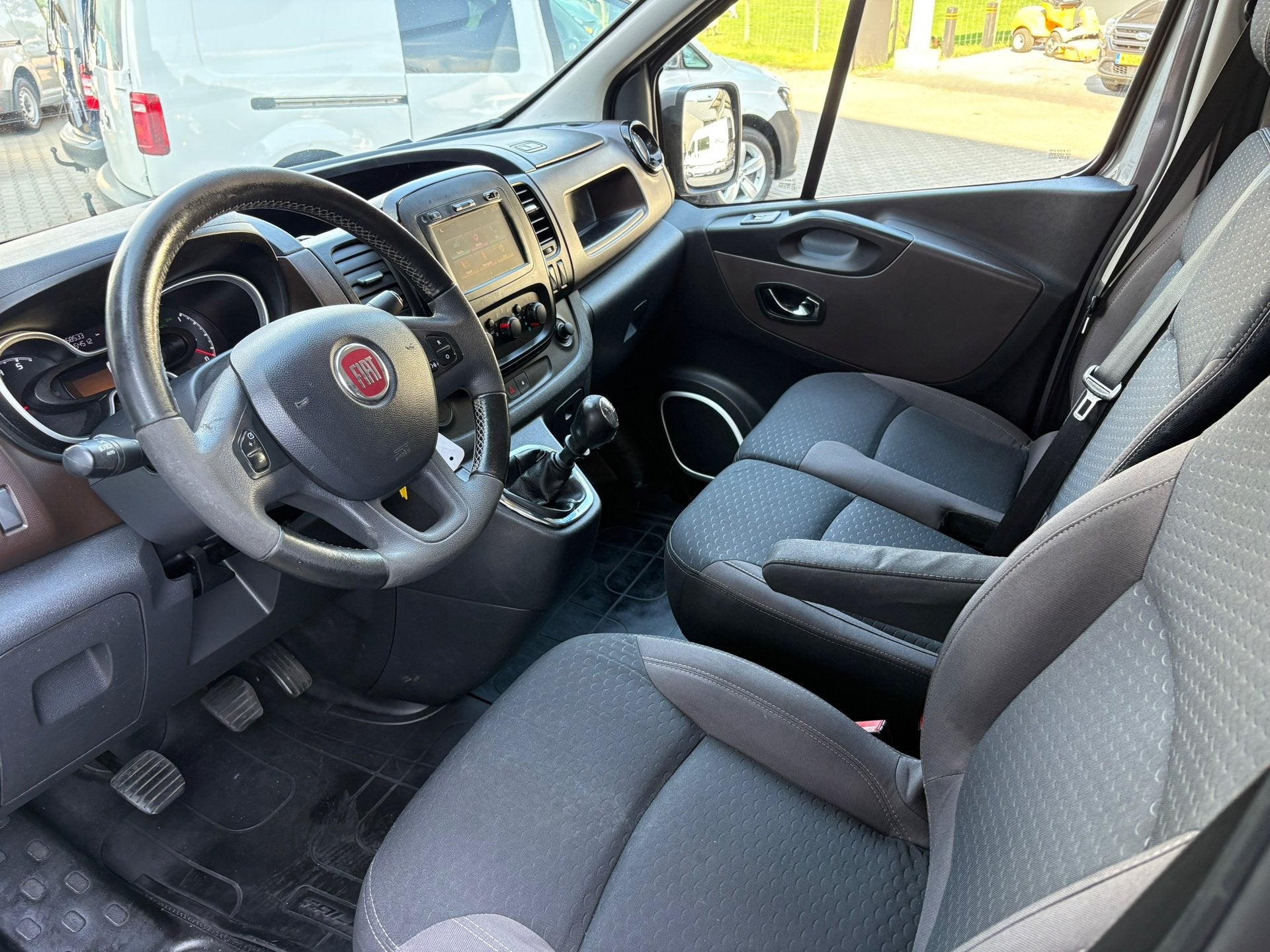 Fiat Talento 1.6 MJ EcoJet L2H1 Navigatie, Auto's, Voorwielaandrijving, Dealer onderhouden, 4 cilinders, Startonderbreker