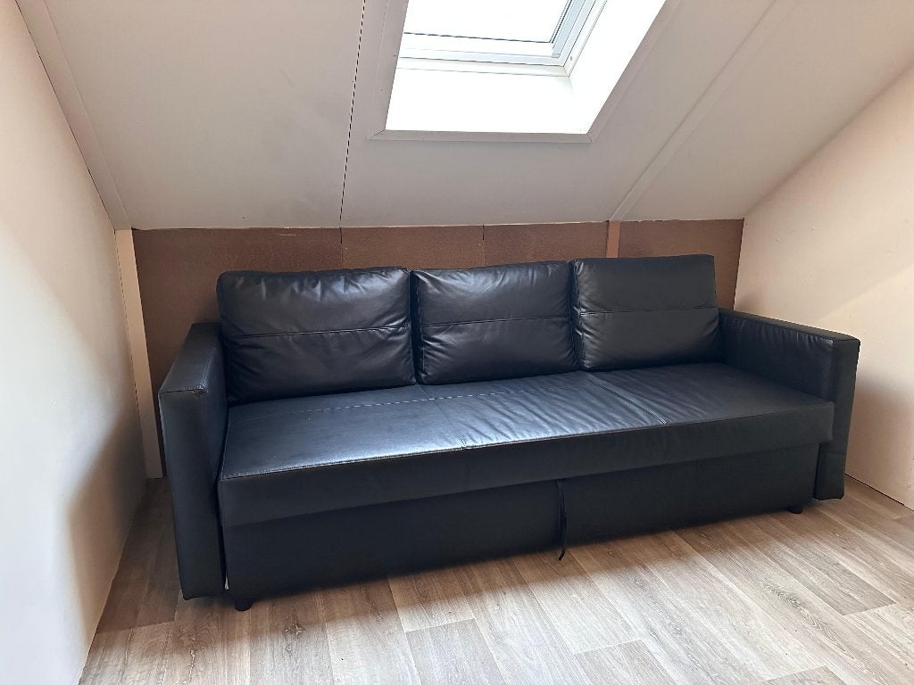 FRIHETEN 3-zitsslaapbank. Zie afmetingen in de beschrijving!, Huis en Inrichting, Slaapkamer | Slaapbanken, Gebruikt, 120 cm, 210 cm