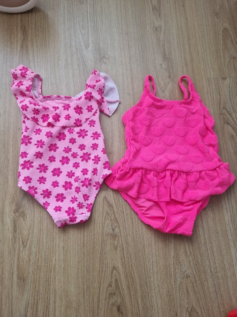 2 bikini's  maat 80-86 nieuw, Ophalen, Nieuw, Meisje
