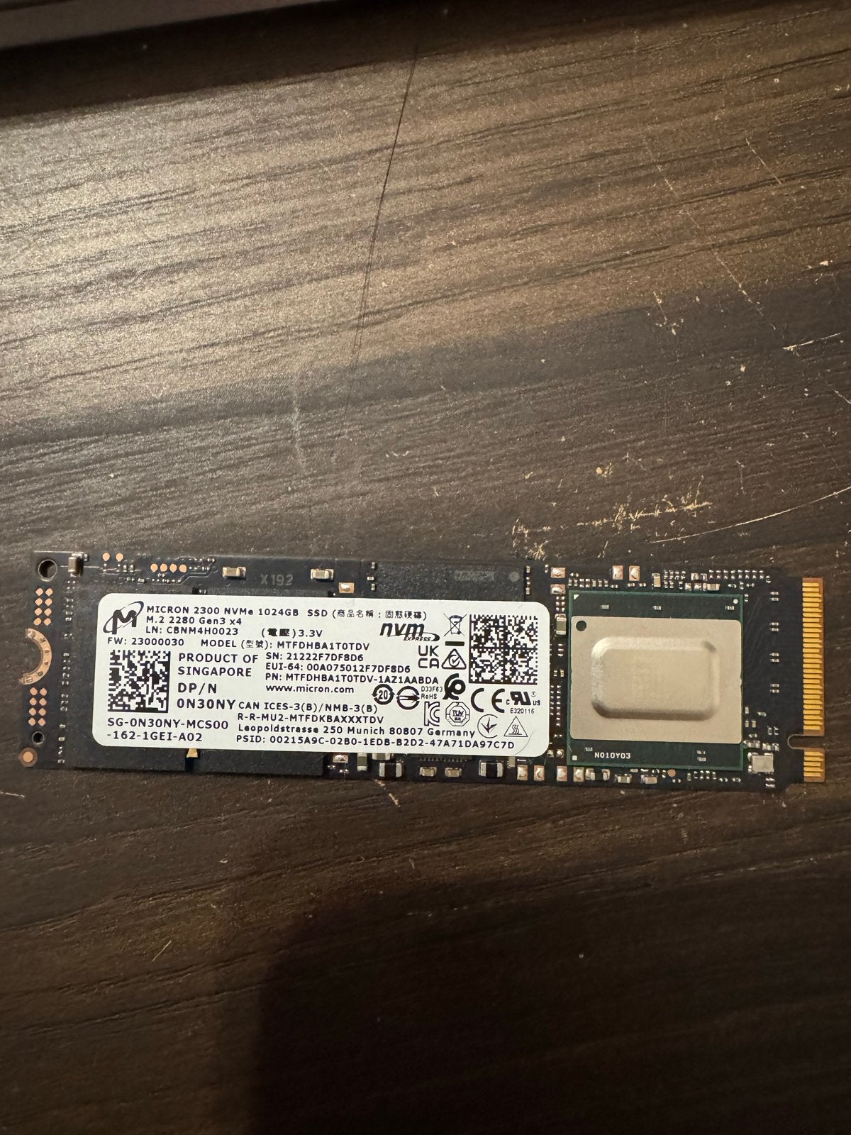 Micron 2300 NVMe 1TB SSD - Zo goed als nieuw, Intern, Server, SSD, Ophalen of Verzenden