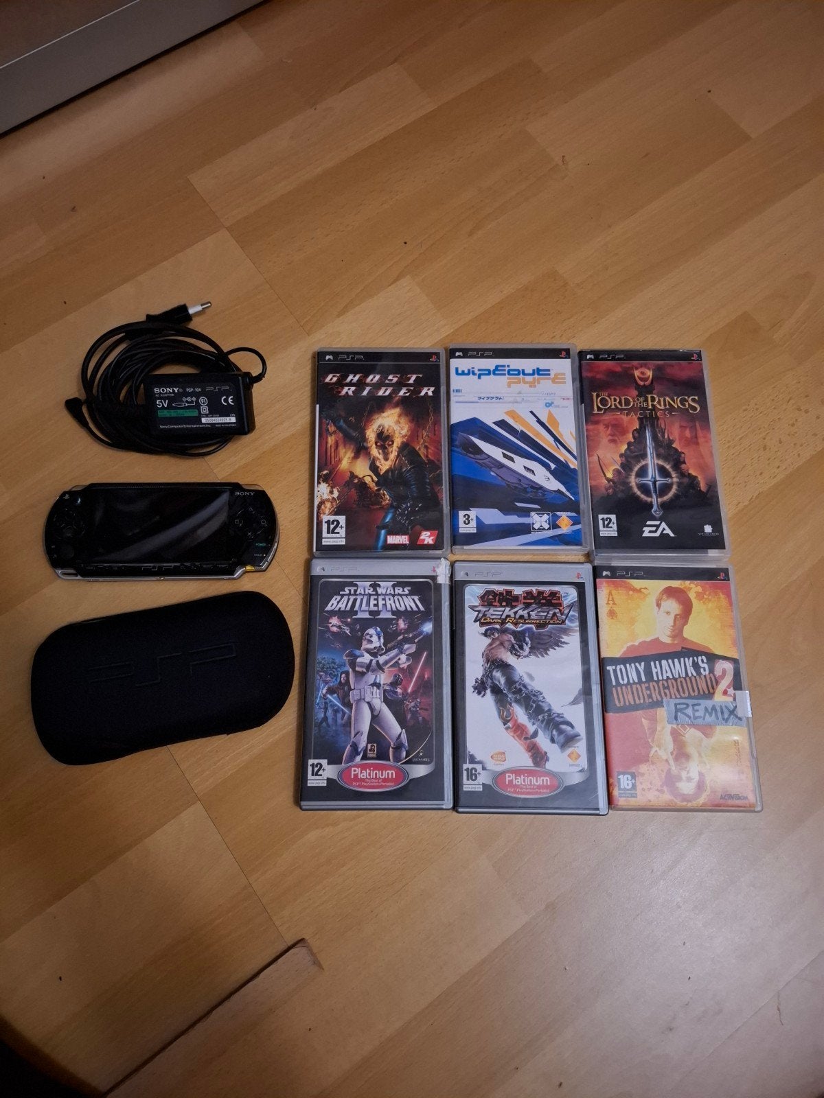 Sony PSP Slim met 6 games en accessoires, Spelcomputers en Games, Zwart, Ophalen of Verzenden, PSP, Gebruikt