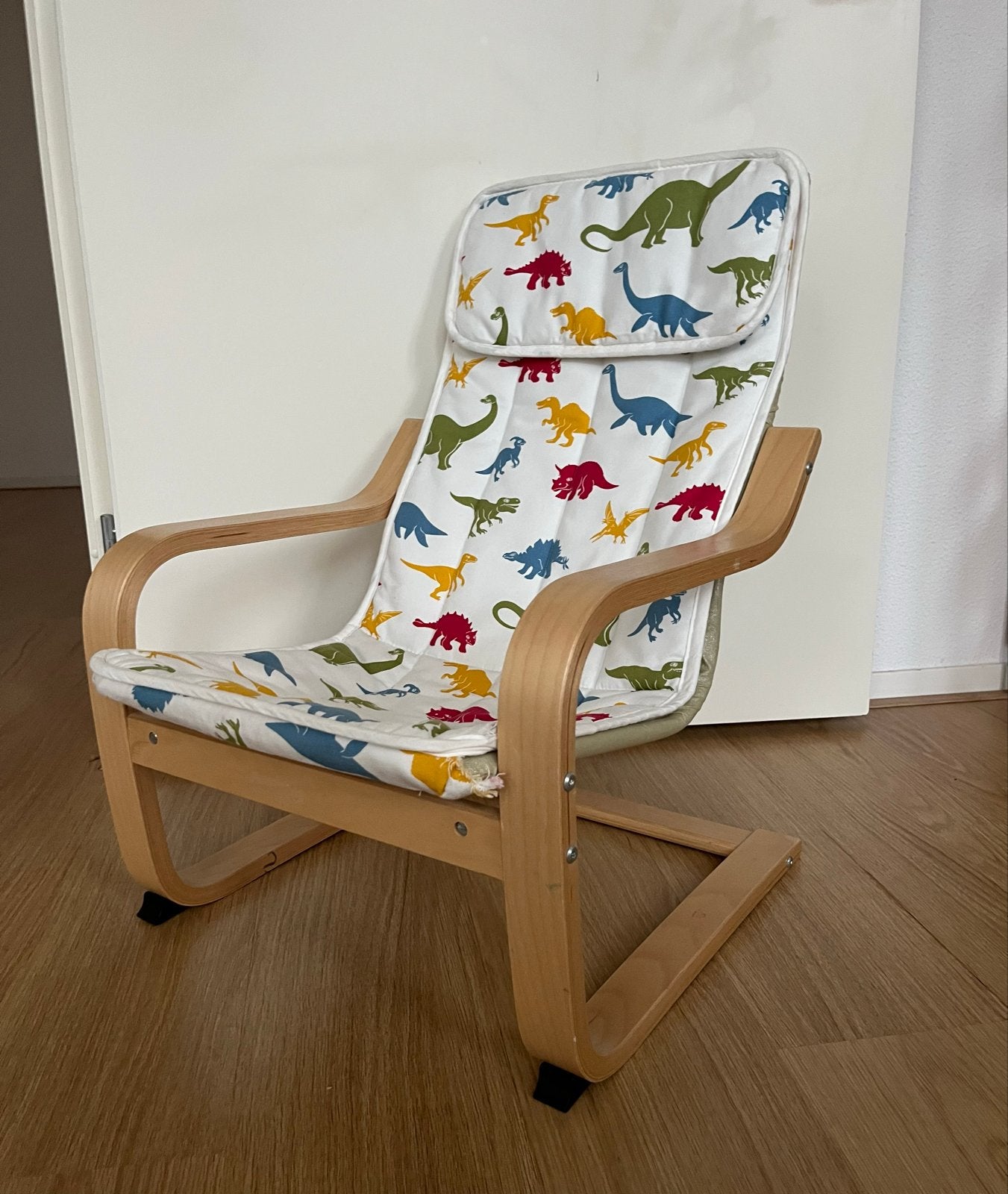 IKEA POÄNG kinderfauteuil met dinosaurus hoes, Ophalen, Zo goed als nieuw, Overige typen