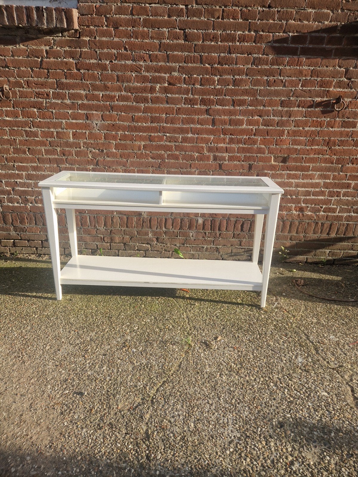 Witte sidetable met glazen blad, Ophalen, Gebruikt, 100 tot 150 cm, Overige houtsoorten