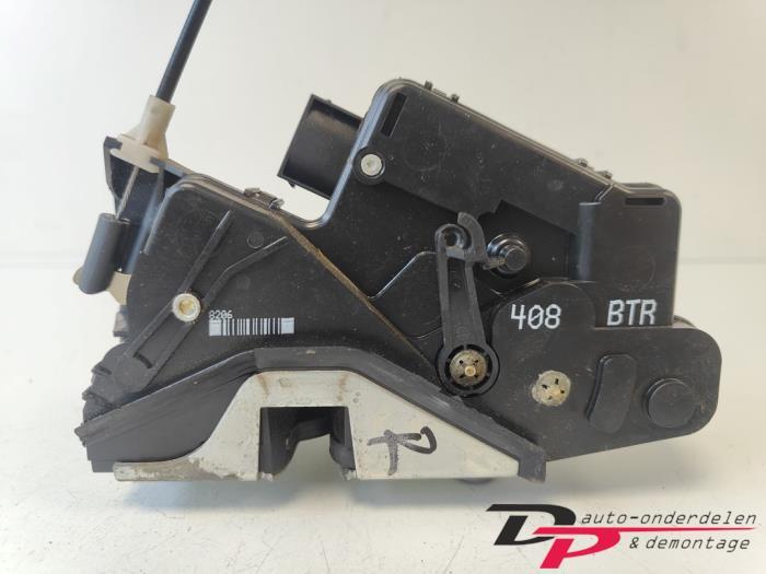Deurslot Mechaniek 4Deurs rechts-voor van een BMW 3-Serie, Gebruikt, -, -, Ophalen of Verzenden