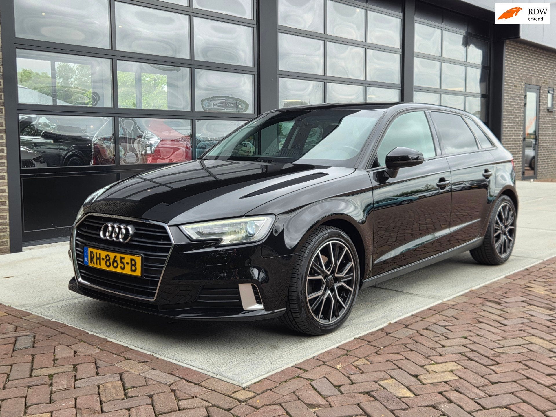 Audi A3 Sportback 2.0 TDI Design Pro Line DSG Aut | Leder |, Gebruikt, 4 cilinders, 150 pk, Zwart