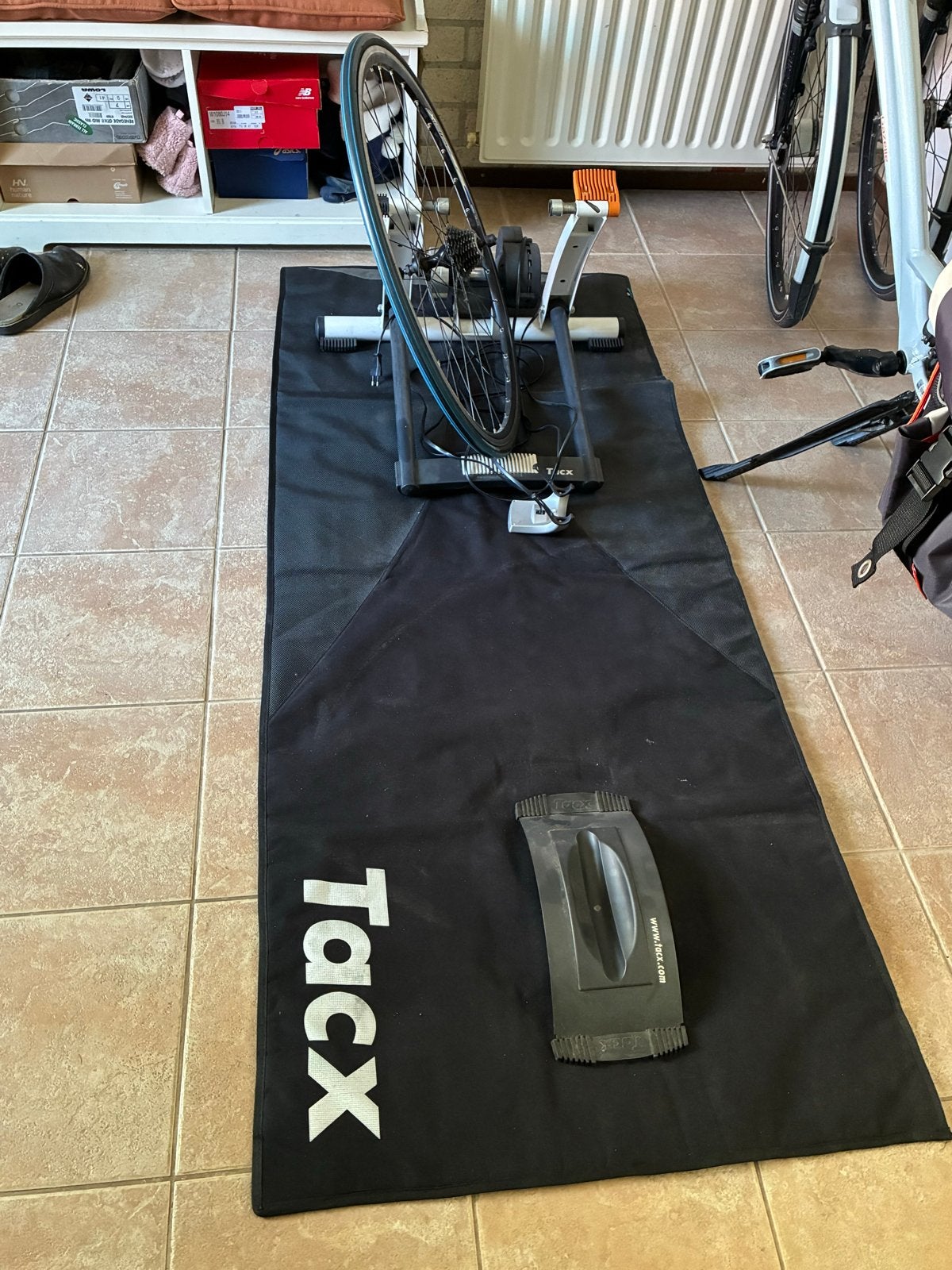 Tacx fietstrainer met mat en voorwielsteun, Ophalen, Gebruikt, Heren, Overige merken