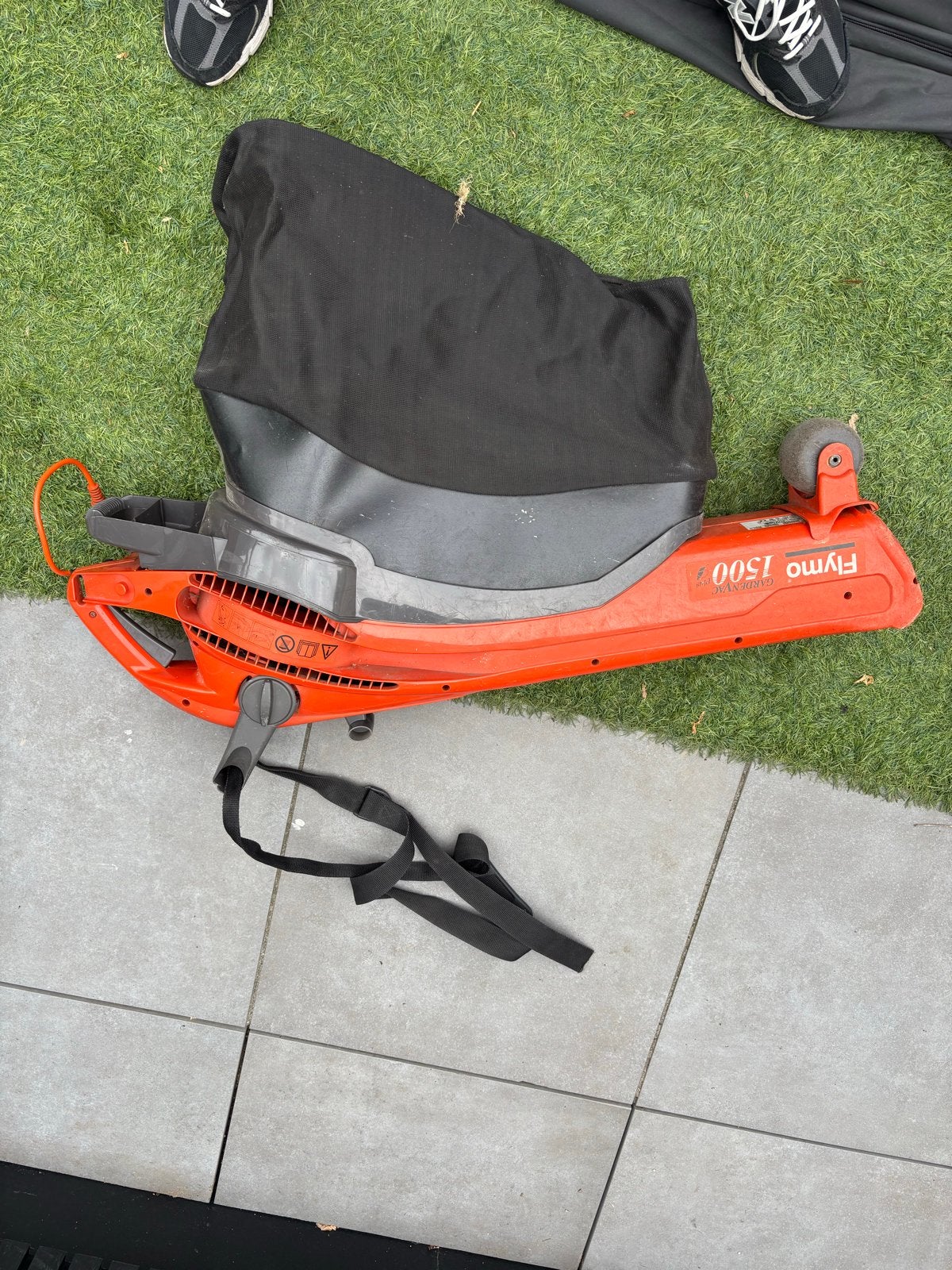 Flymo Gardenvac 1500 Plus Bladblazer/Bladzuiger - Werkt Perf, Ophalen, Gebruikt, Handgedragen, Met opvangzak