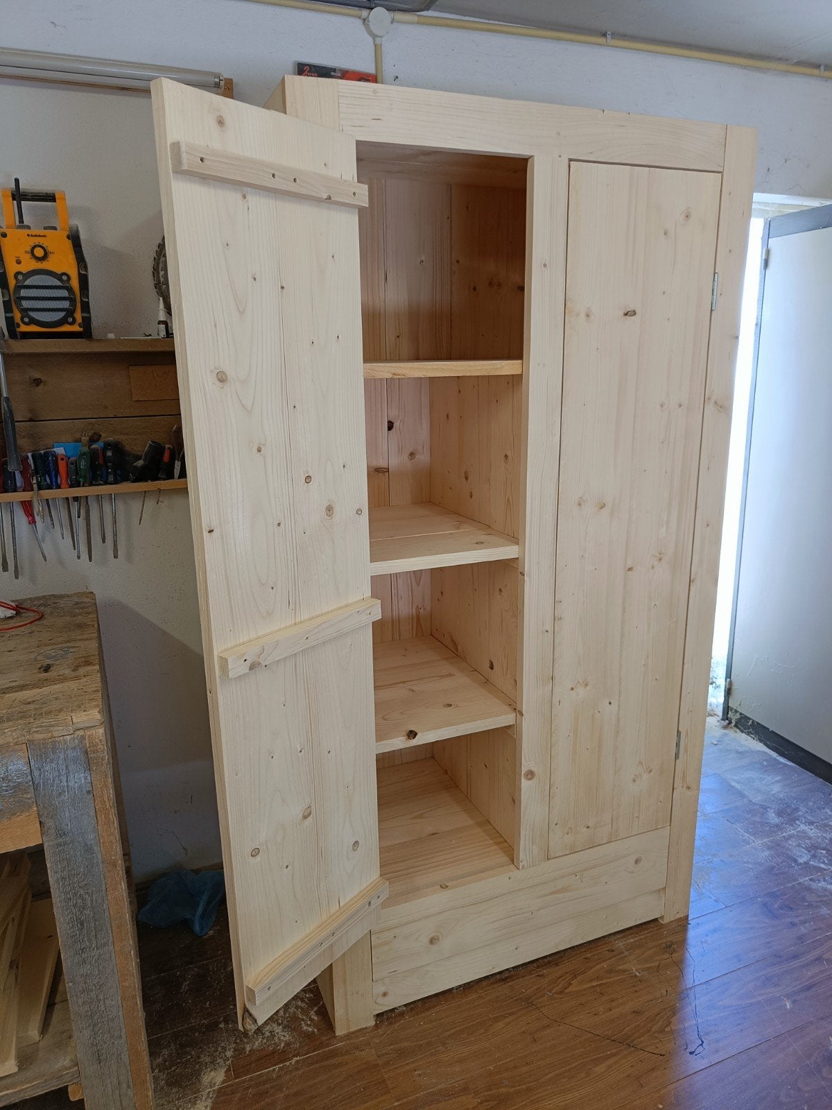 Kledingkast van terug gedroogd en geschaafd steigerhout, Huis en Inrichting, Kasten | Kledingkasten, Ophalen, Nieuw